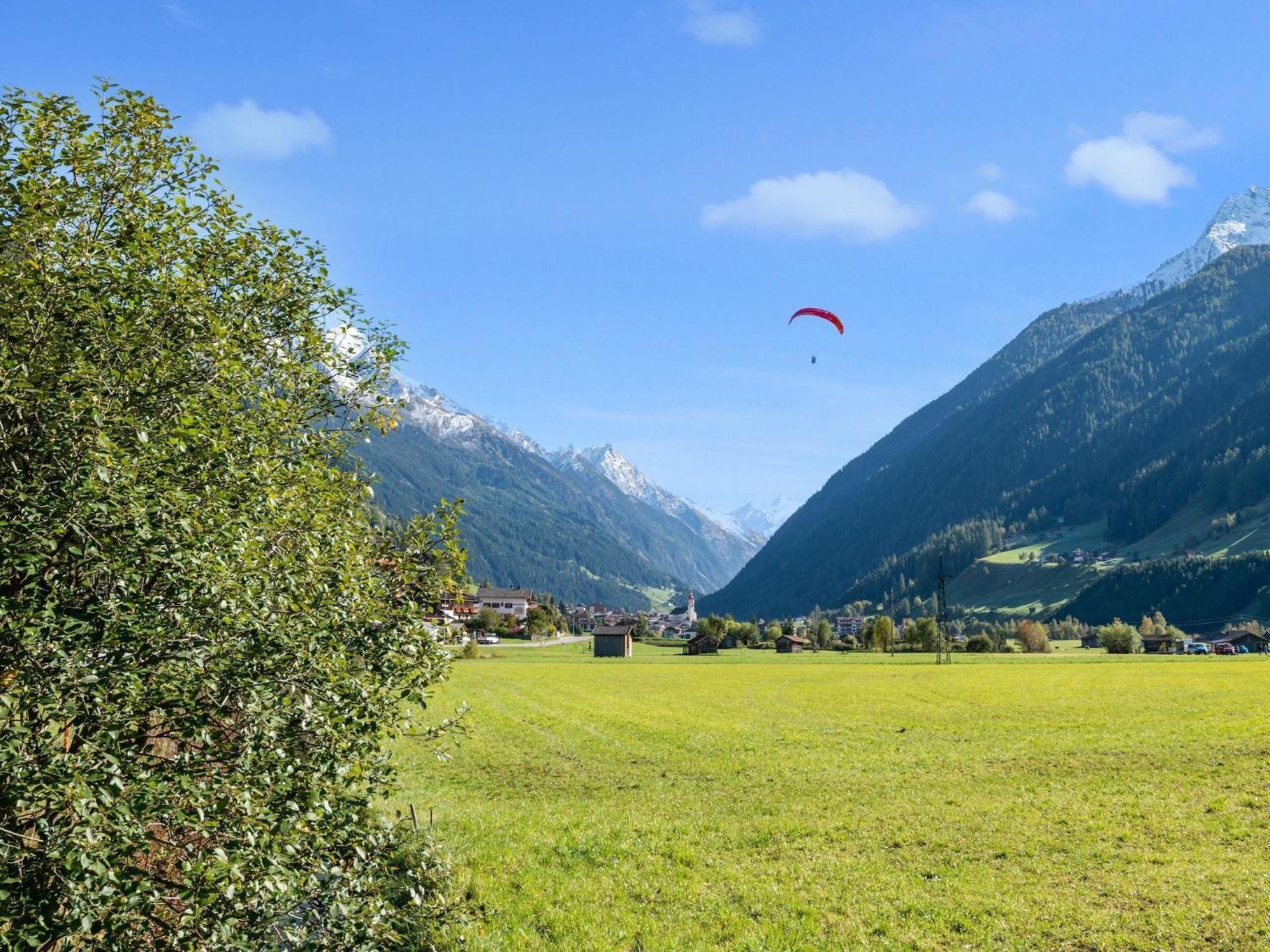 Plush Apartment With Mountain Views Neustift im Stubaital Exterior foto